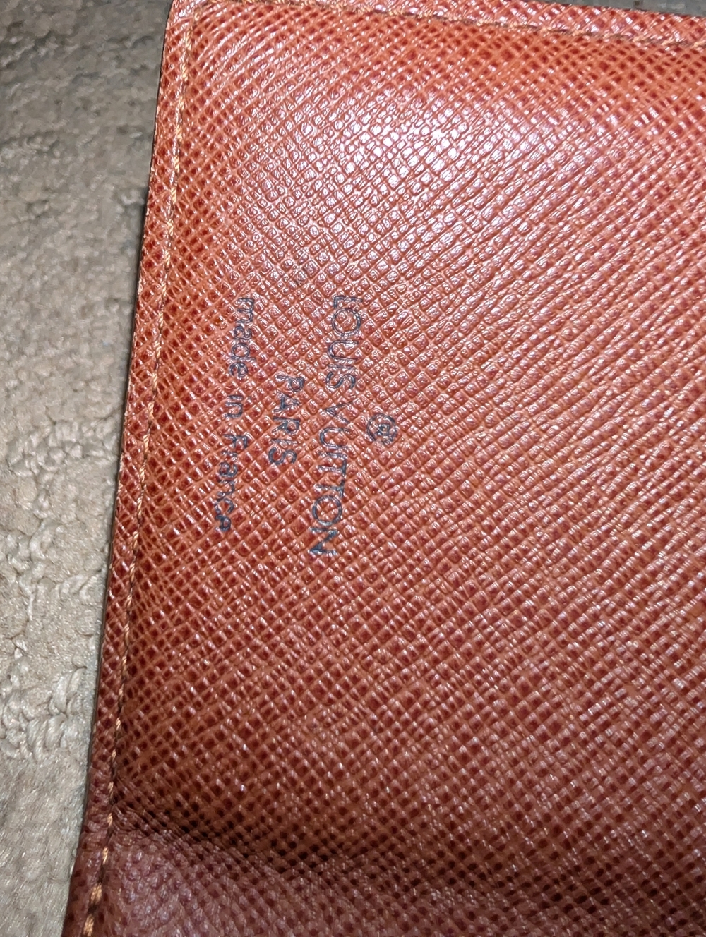 Louis Vuitton Wallet - Picture 7 of 16